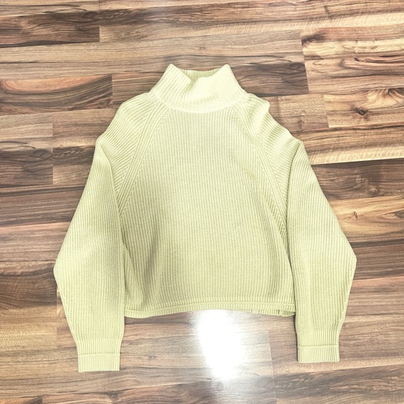 Lululemon Knitted Turtleneck Sweater - Picture 1 of 2